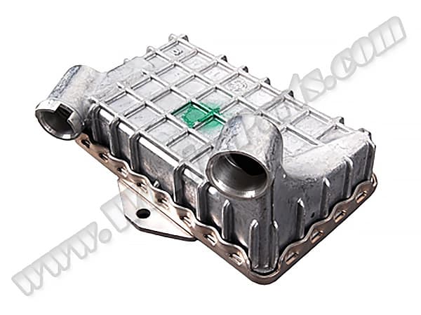 Mercedes E Series W210 OM604 Engine Oil Radiator -606