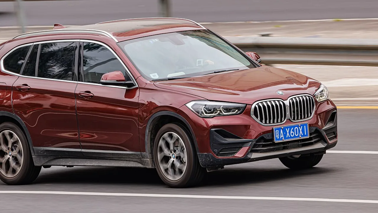 BMW X1 · F48 araç görünümü