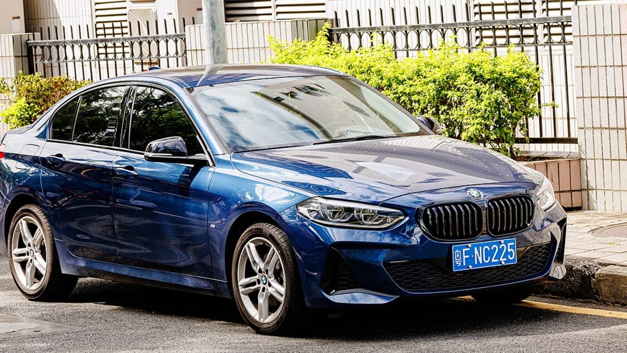 BMW 1 Sedan · F52 araç görünümü