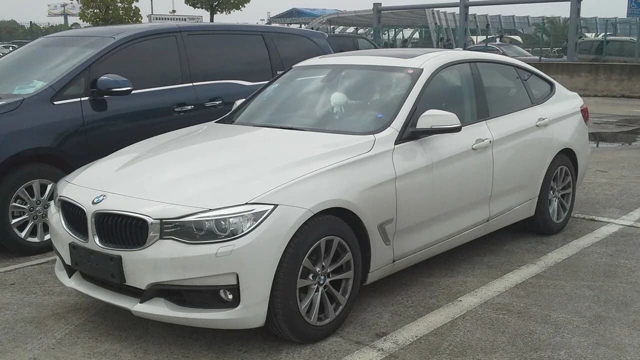 BMW 3 GT · F34 araç görünümü