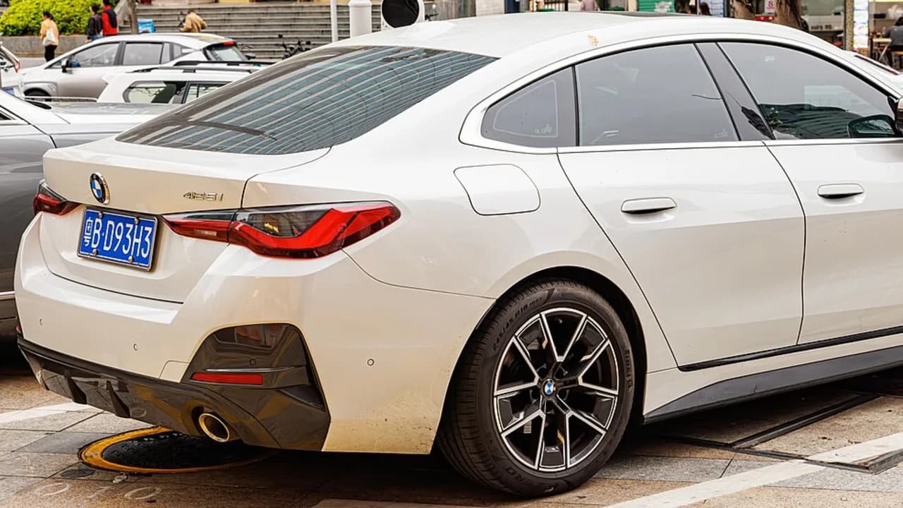 BMW 4 Gran Coupé · G26 vehicle view