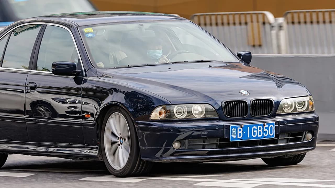 BMW 5 Serisi · E39 araç görünümü