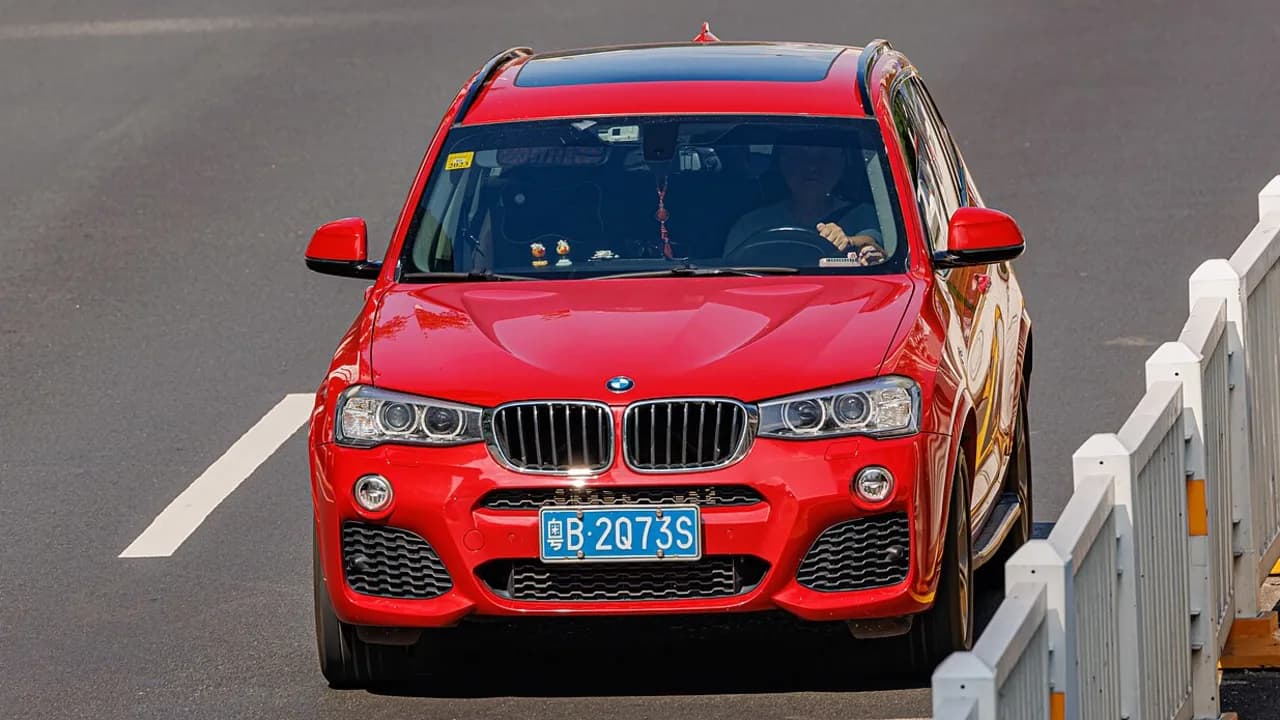 BMW X3 · F25 araç görünümü