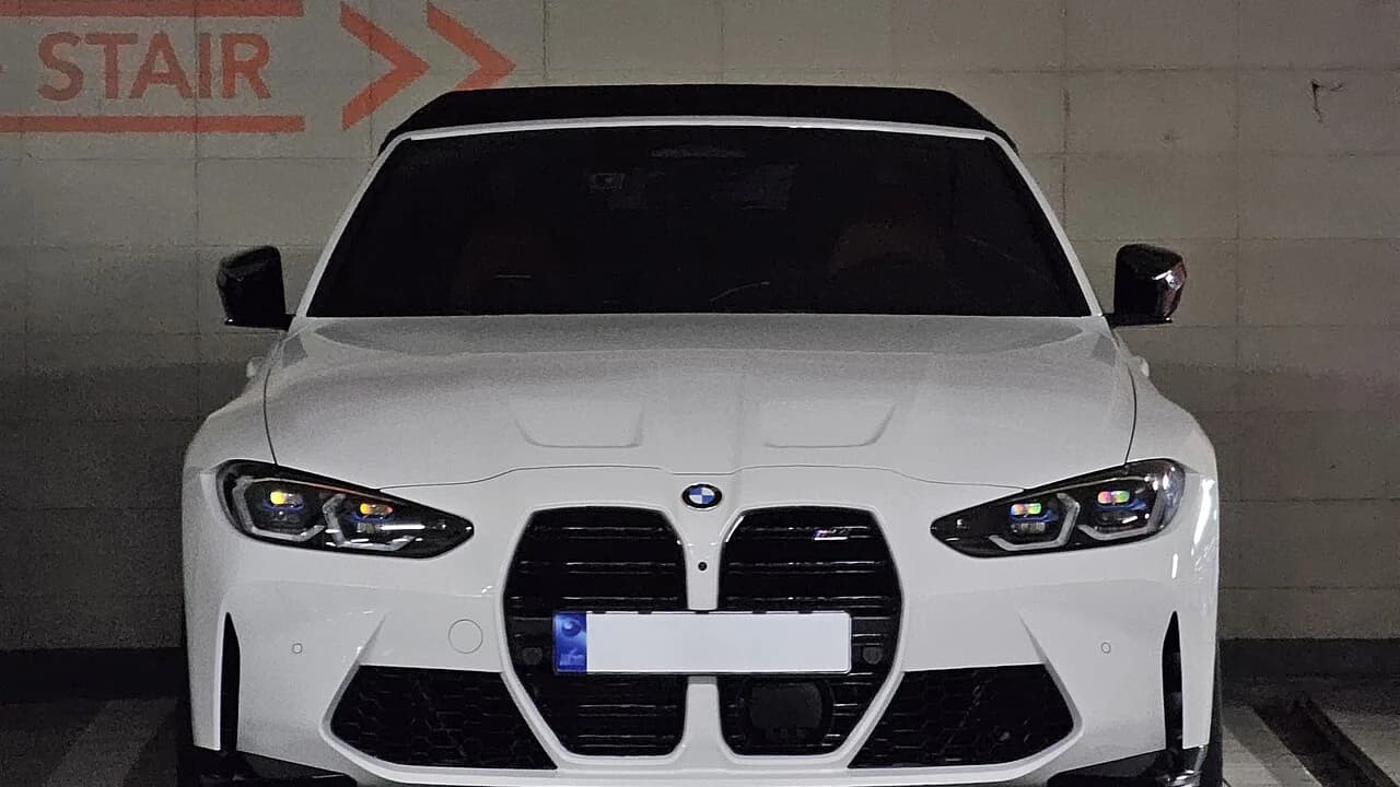BMW M4 Cabrio · G83 araç görünümü