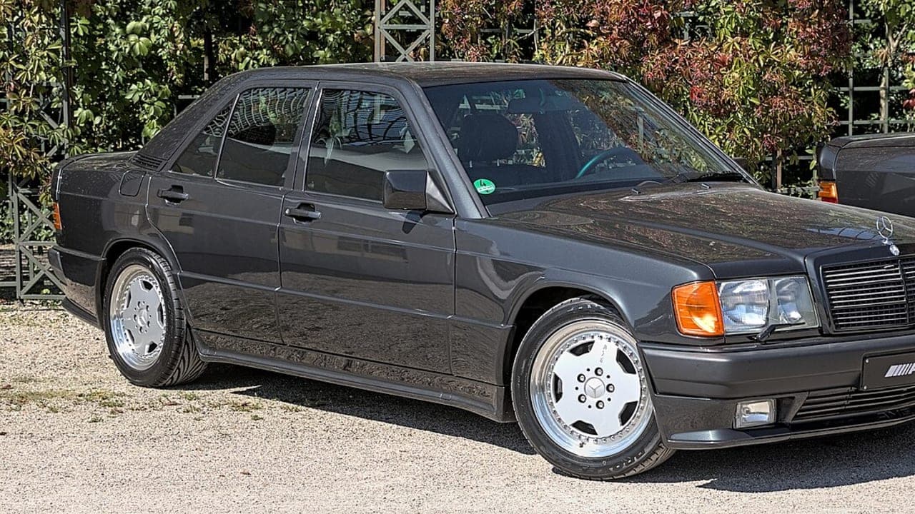 Mercedes-Benz 190 Serisi · W201 araç görünümü