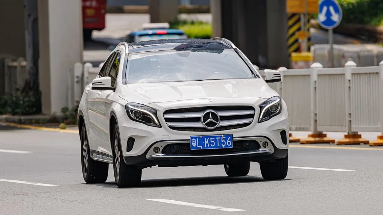 Mercedes-Benz GLA · X156 araç görünümü
