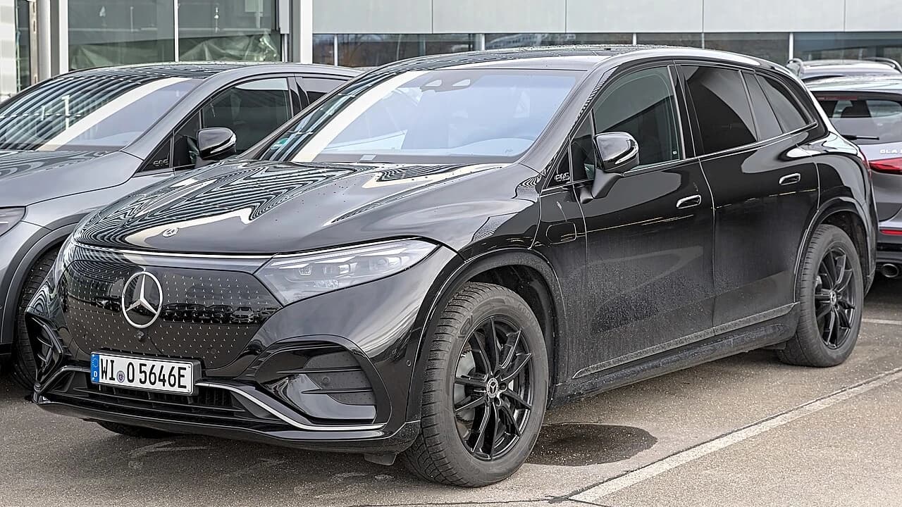 Mercedes-Benz EQS SUV · X296 vehicle view
