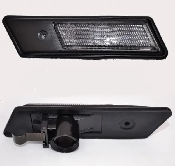 BMW E36 Beyaz Çamurluk Sinyali Sol