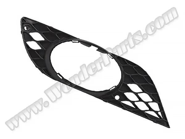 Mercedes E Serisi W211 2002-2009 Tampon Izgarası Ön Sağ; Kısmen Açık