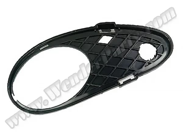 Mercedes C Series W203 2000-2007 Bumper Grille Front Right; Closed