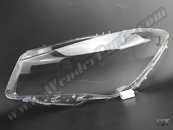 Mercedes W117 Far Camı Sol