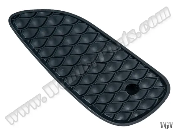 Mercedes GLA Series X156 2013- Bumper Grille Front Left; Closed