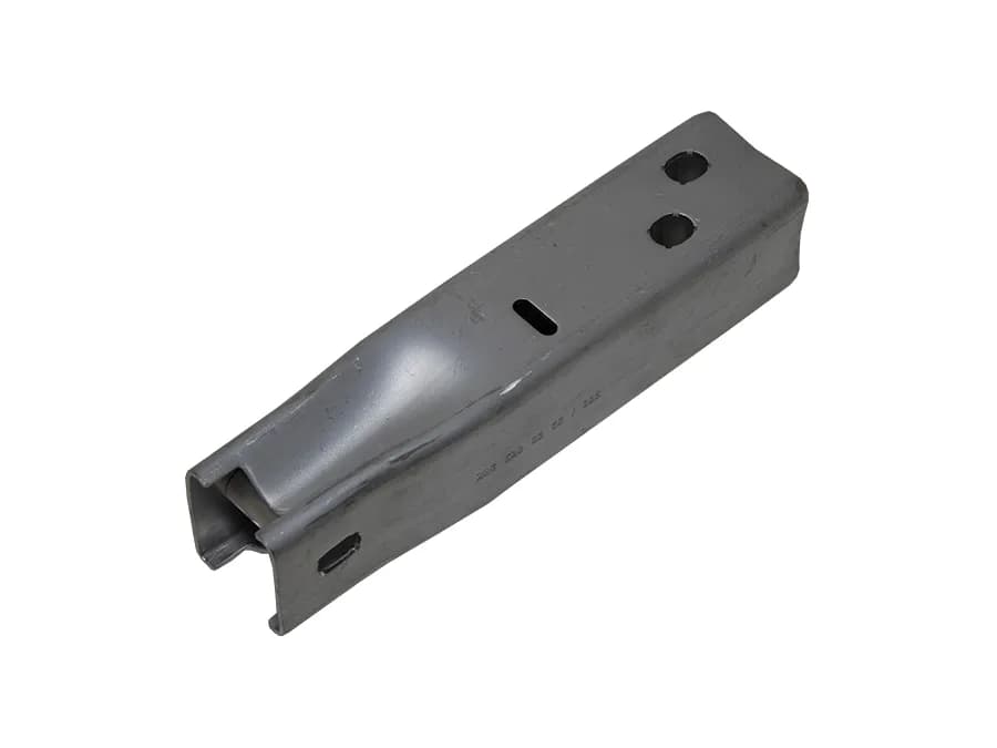 Mercedes C Serisi W206 2020- Tampon Demir Braketi Ön Sol/Sağ
