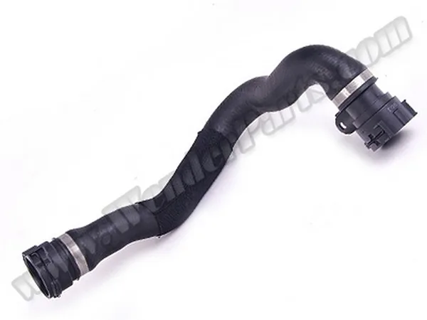 BMW 5 Serisi E39 M60 M62 1999-2003 Radyatör Hortumu Alt Sağ