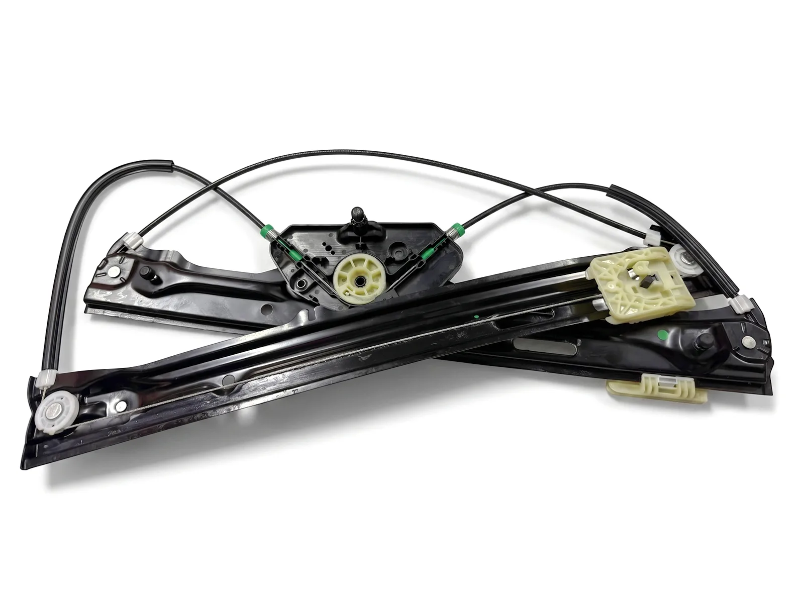 BMW X4 F26 2013-2018 Cam Krikosu Ön Sağ Motorsuz