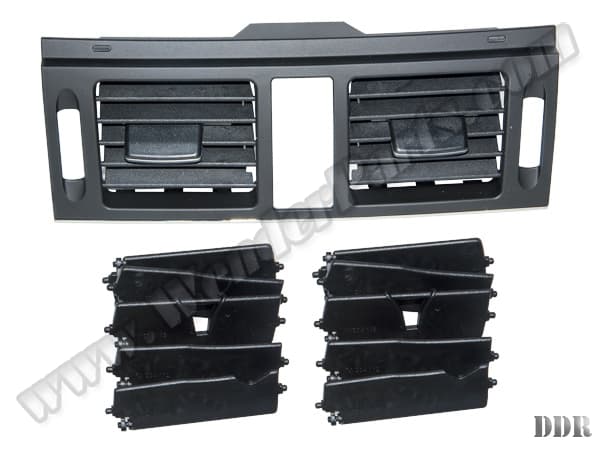 Mercedes C Series W204 2007-2013 A/C/Heater Grille Front Centre Black 2007-10
